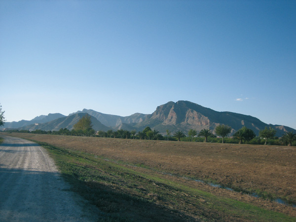Sierra de Callosa y cauce del río Segura.